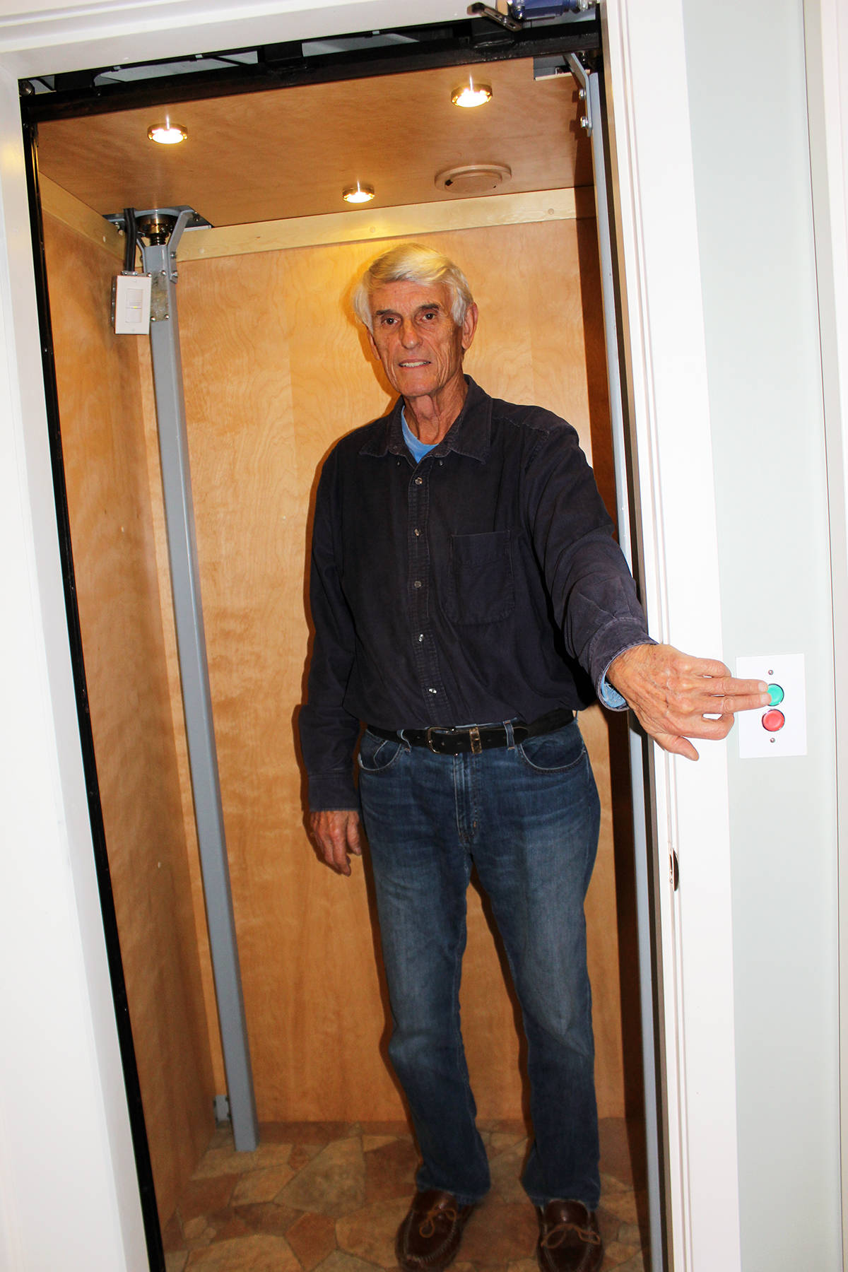23446316_web1_201126-CHC-Elevator-excellence-awarded_9
