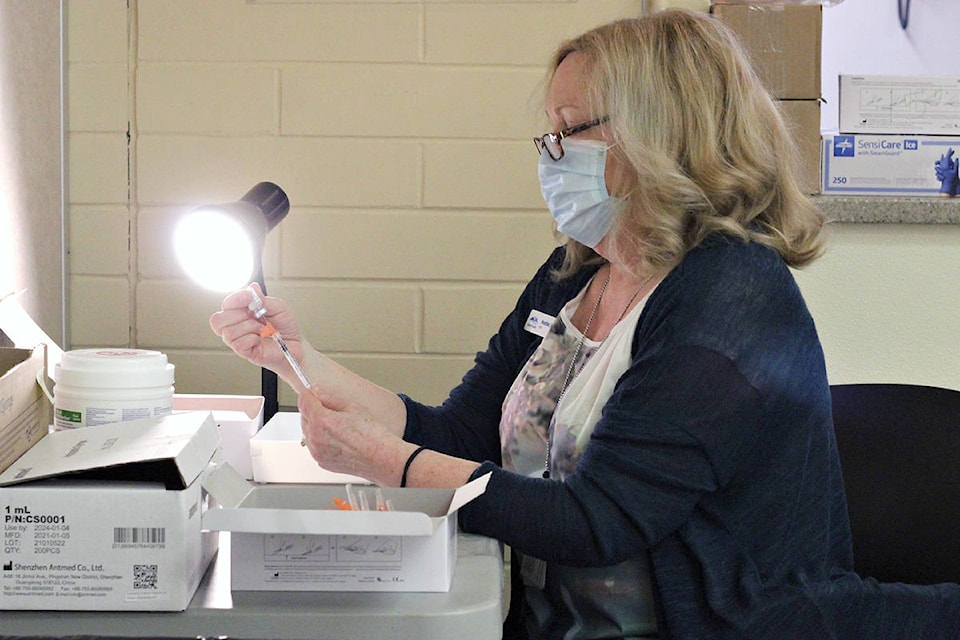 24650576_web1_210331-NBU-immunizations-100000th-1_1