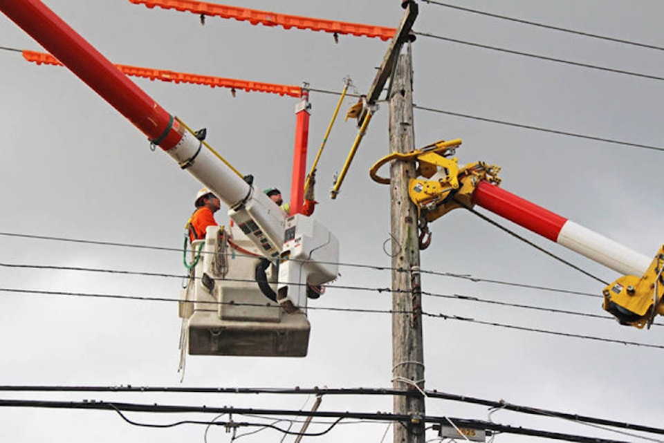 25670828_web1_210707-NIG-Power-outage-North-Island-BCHydro_1