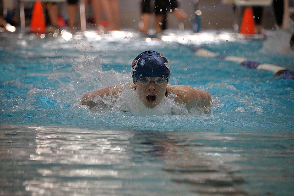 26007134_web1_210804-CVR-S-swimming-1_1