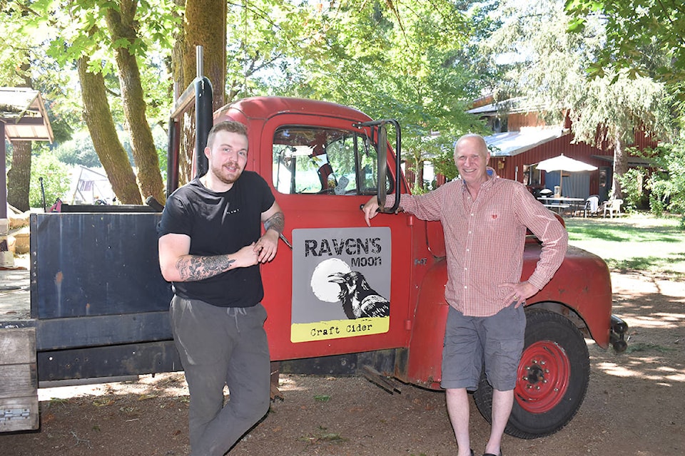 Quinn (left) and George Ehrler run Blue Moon Winery and Ciderworx, which produces the award-winning Raven’s Moon cider. Photo by Terry Farrell