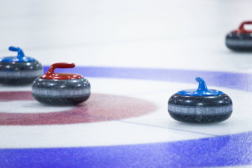 26279480_web1_curling