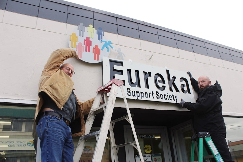 27146041_web1_211117-CVR-Eureka-sign_1