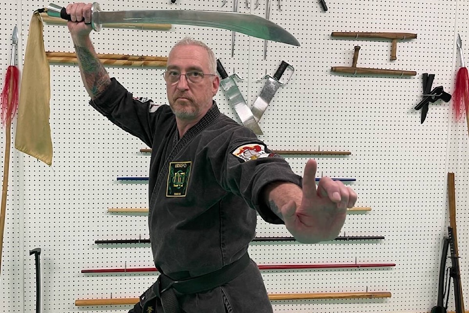 28246152_web1_220302-CVR-S-master-martial-artist-1_1