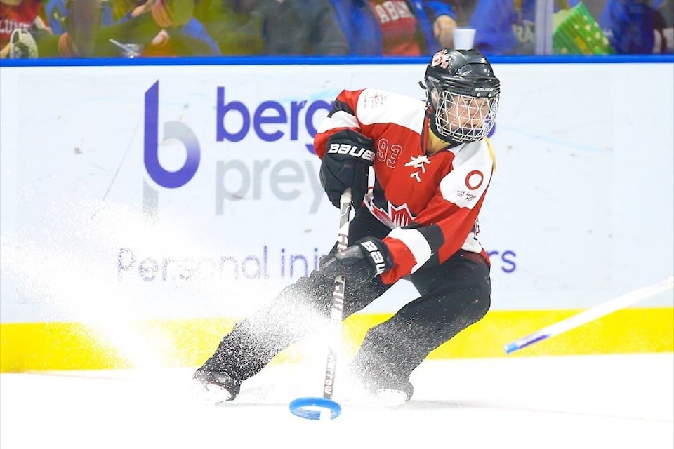 28837774_web1_220427-CVR-S-ringette-1_1