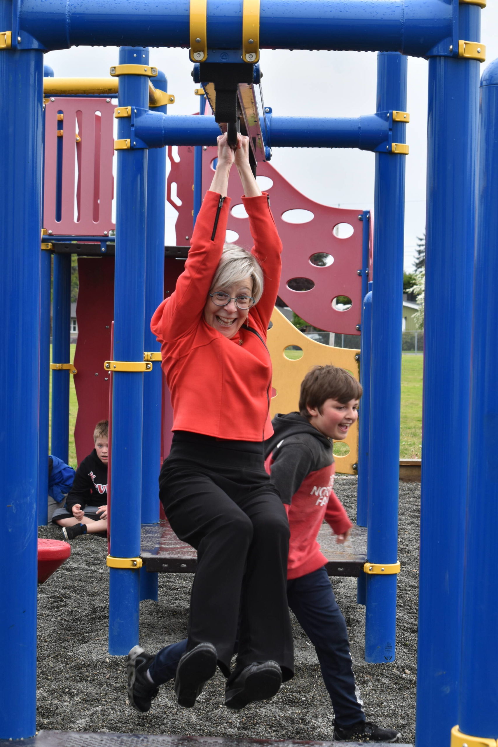 29252812_web1_220601-CVR-N-playground-1_3
