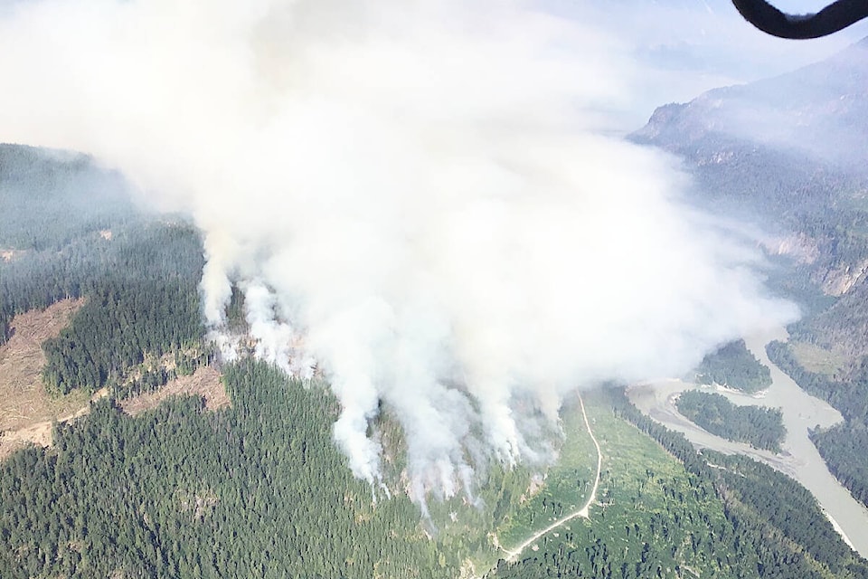 29953327_web1_220802-CRM-Bute-Inlet-fires-WILDFIRE_1