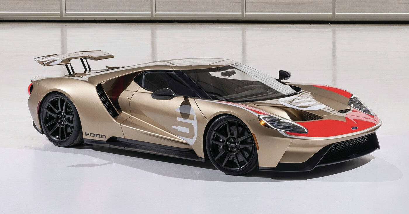 The Ford GT Holman-Moody Heritage Edition honours the race team and its principals, John Holman and Ralph Moody, that campaigned gold- and red GT40 race cars in 1966. PHOTO: Ford