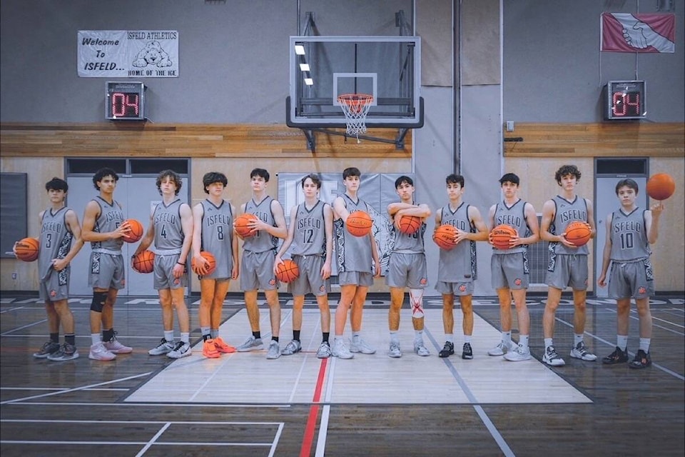 31223341_web1_221130-CVR-S-Ice-bball-season-2_1