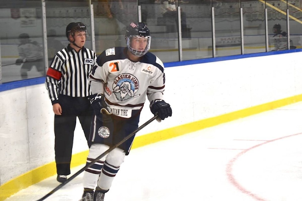 31271781_web1_221207-CVR-S-Yetis-1_1