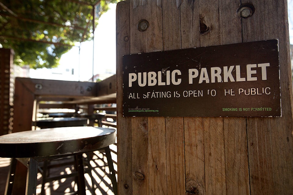 32334464_web1_parklet_7