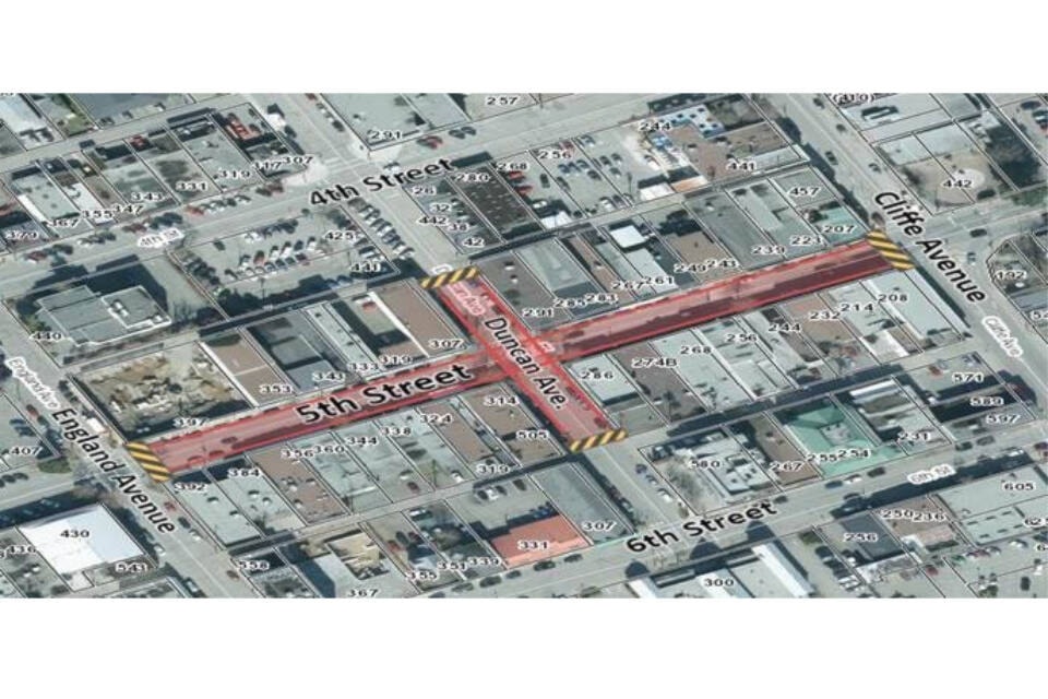 32558348_web1_230427-CVR-N-5th-street-1_1