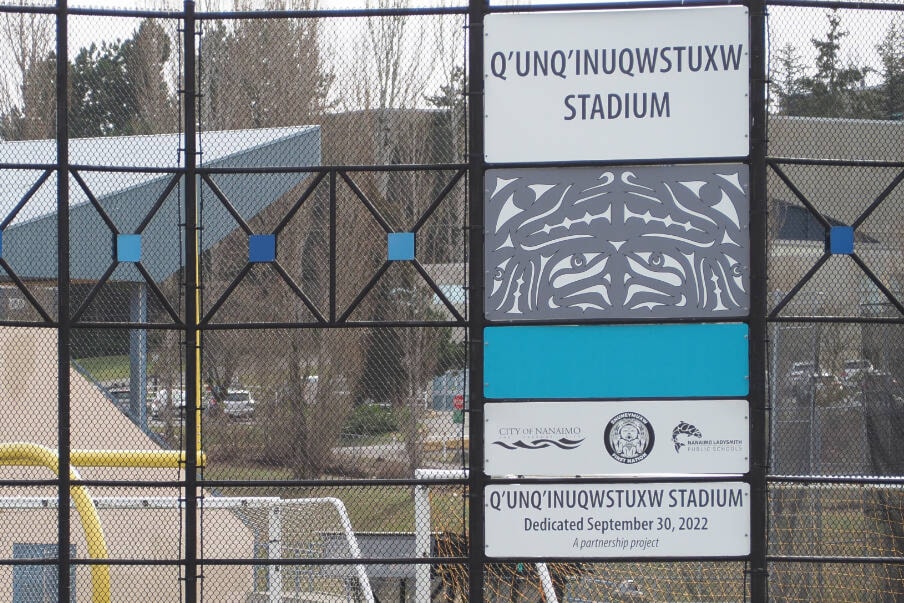 32562351_web1_230426-NBU-soccer-harbourside-fc-1_1