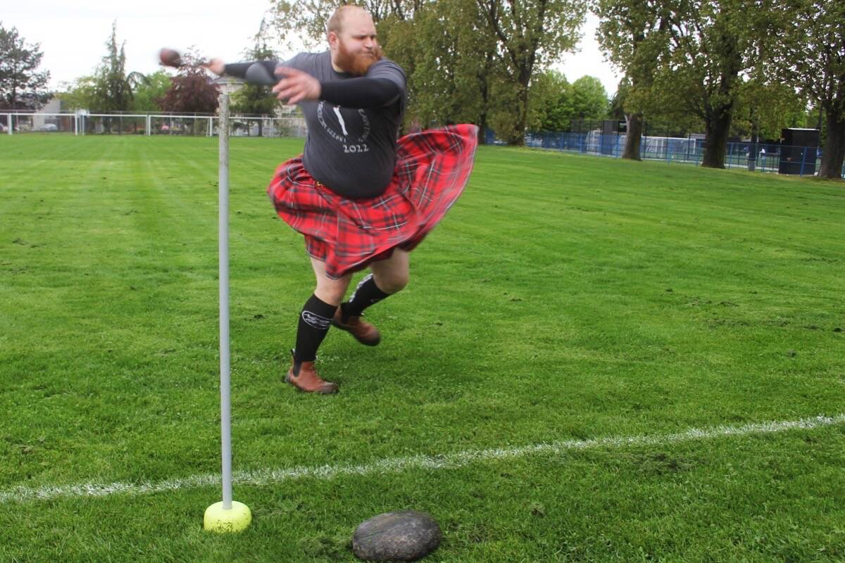 32689923_web1_230509-VNE-HighlandGames-cvr_5