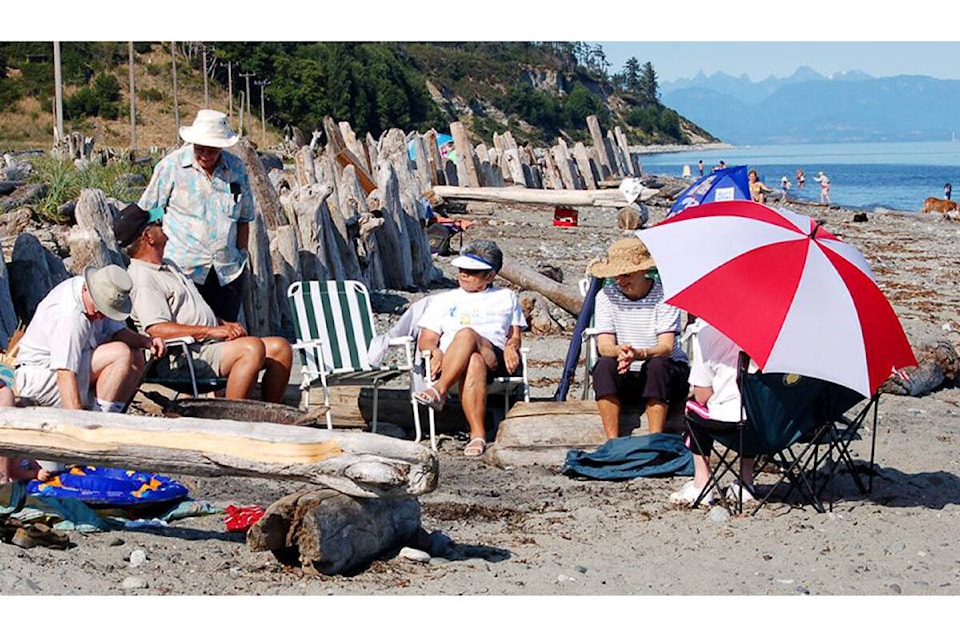 32751111_web1_230524-CVR-N-Beachfires-1_1