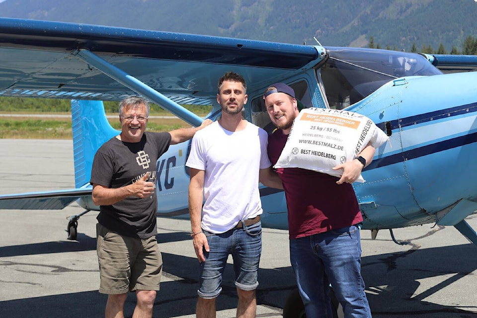 33060059_web1_230621-AVN-Twin-City-Brewing-gets-malt-alberni_1