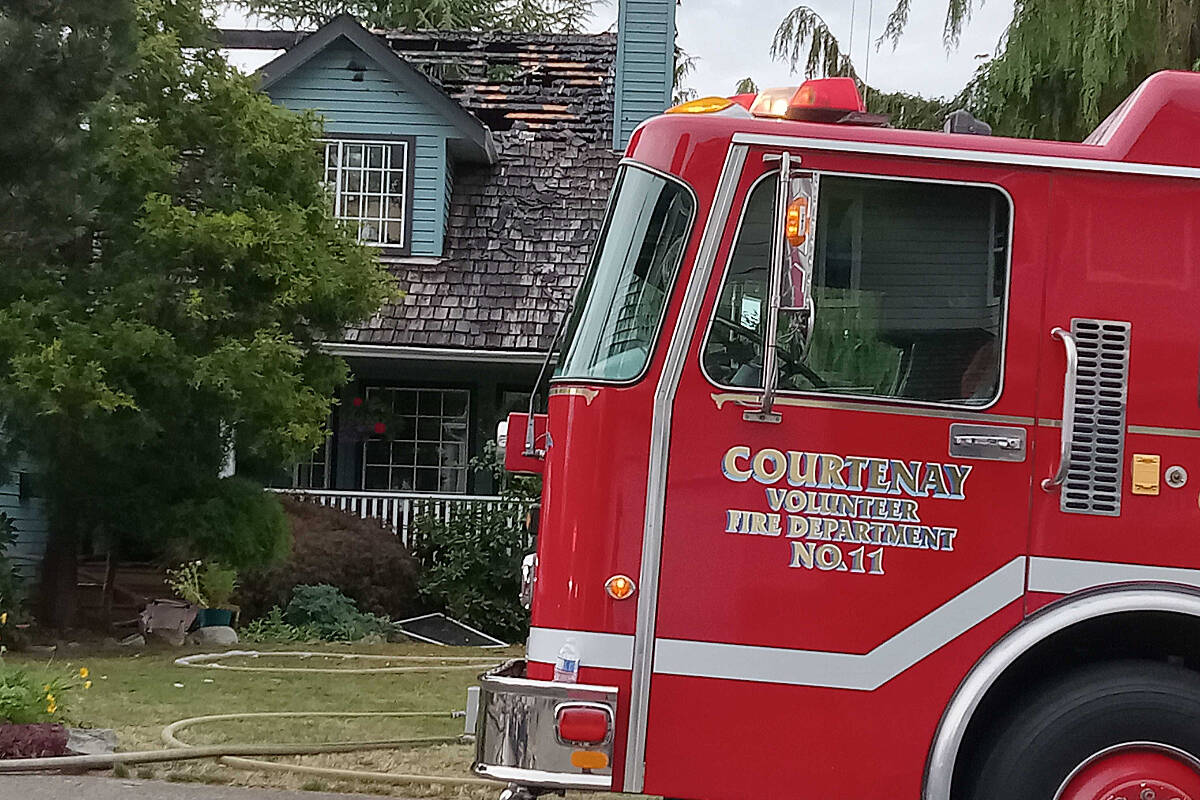 Fire burns a Courtenay home, sending family out early Wednesday Comox