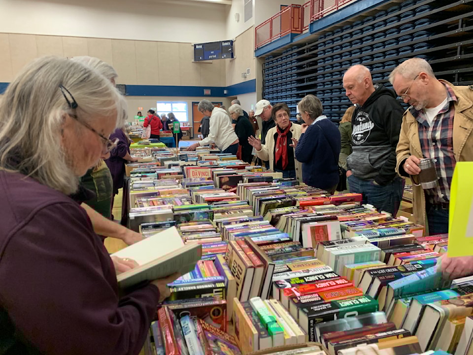 garden-house-book-sale