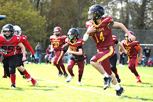 Peewee Cowichan Bulldogs win second straight