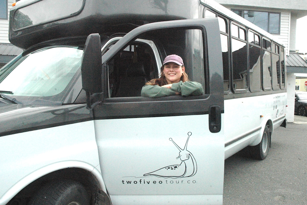 Business Notes: New shuttle service for downtown bars launched