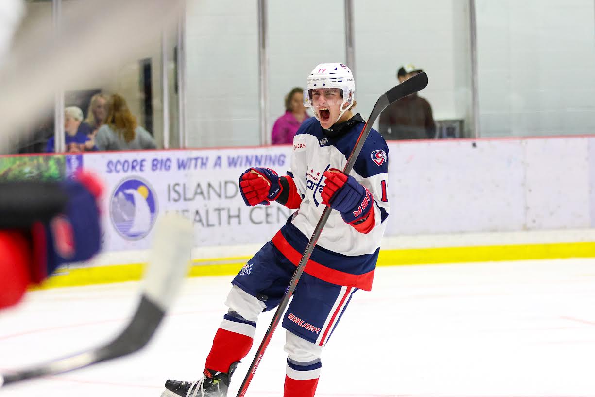 澳洲辛运号码结果官方 中国168福彩结果记录同期走势-Cowichan Capitals split Showcase games