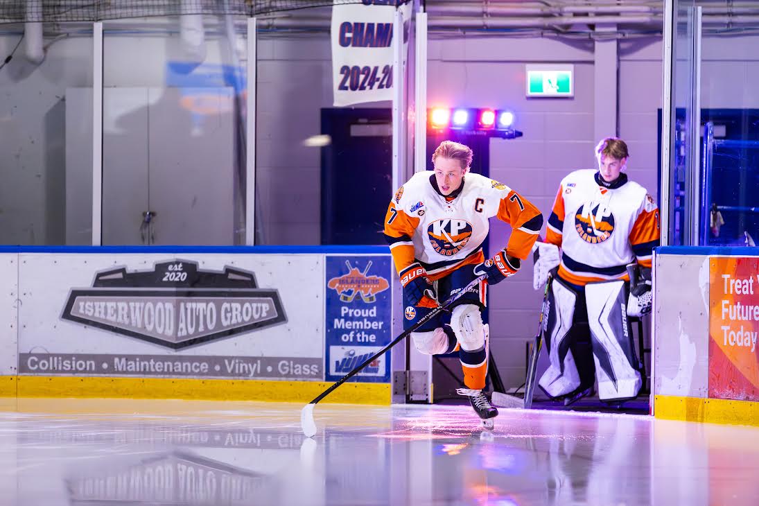 Lake Cowichan Kraken undefeated as Islanders seek footing in early VIJHL season