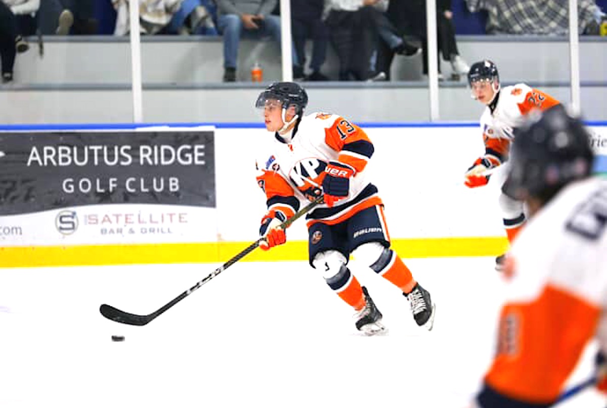 Islanders and Kraken remain at opposite ends of VIJHL standings