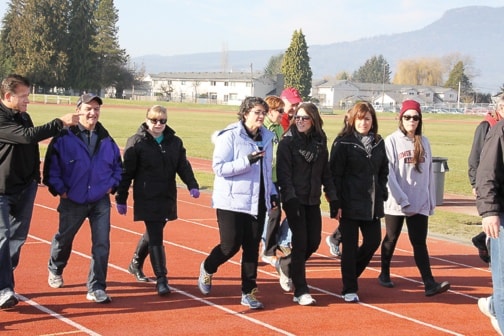 18926animated-group-walking-c-lb