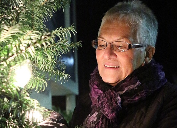 38719cowichanvalleycitizentreeofremembrance1.lb