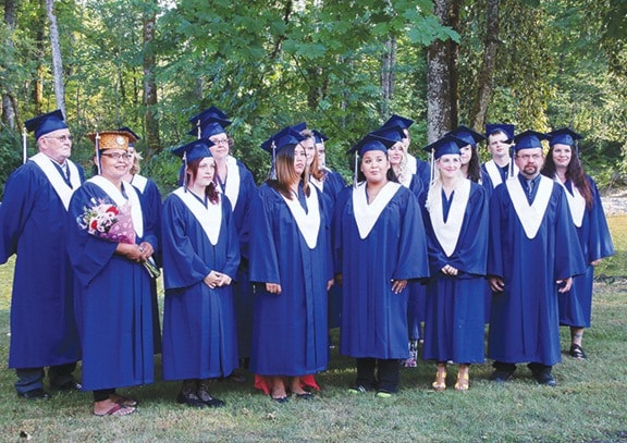 65640cowichanvalleycitizenadultedgrads2015.c.lbbright