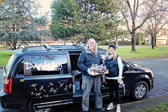 80414cowichanvalleycitizencaringwithcookies2.c