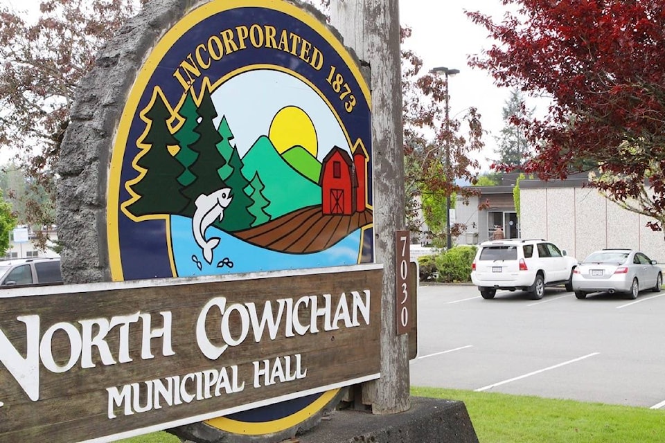 web1_170510-CCI-North-Cowichan-sells-municipal-land_1