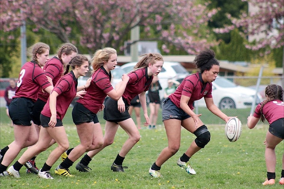 web1_170511-CCI-M-css-girls-rugby-vs-vanier