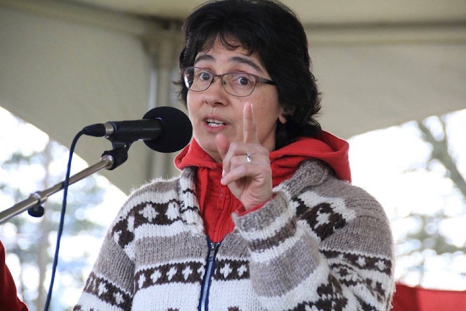 Cowichan Tribes councillor Debra Toporowski makes a point in her introduction to the event. (Lexi Bainas/Citizen)