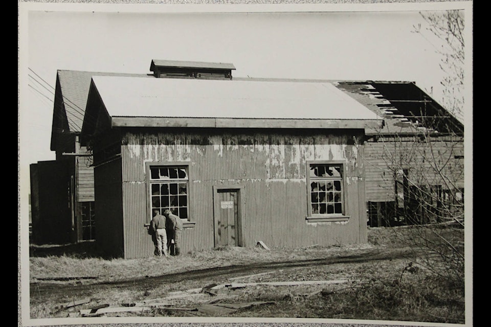 Right: The industrial buildings at Union Bay had broken windows by the 1960s, but were still sturdy. (T.W. Paterson photo)