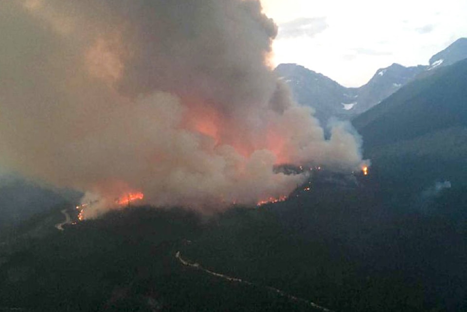 12919973_web1_WhitetailCreek_BCWIldfire