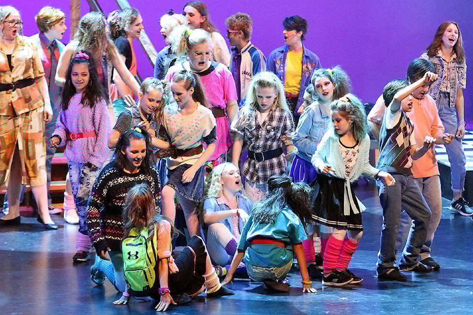 VIDEO: Lively songs, colourful costumes take crowd to 80s in Chalkboard  Theatre show - Cowichan Valley Citizen