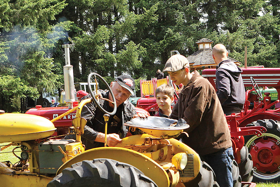 17156058_web1_coming-up-Tractor-show-BCFDC