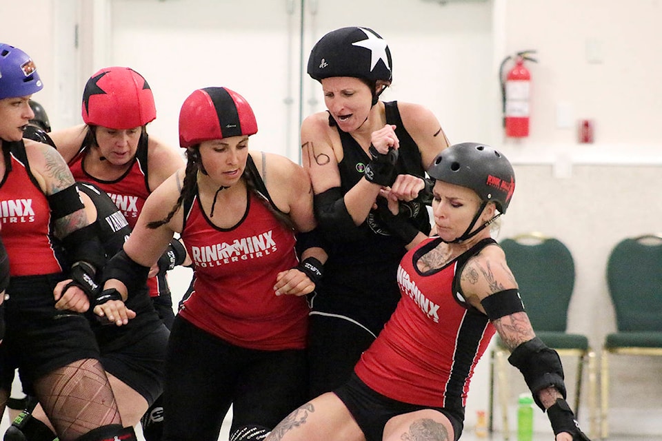 17654490_web1_190712-CCI-roller-derby_3