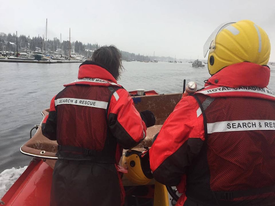 20160512_web1_Mill-Bay-marine-search-and-rescue1