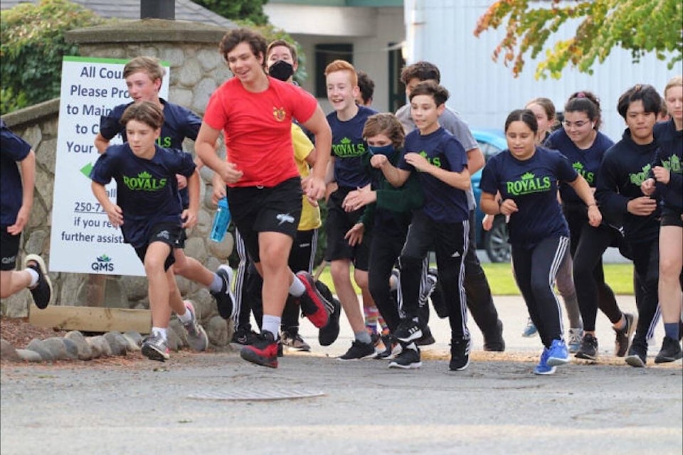 29402623_web1_220616-CCI-Terry-Fox-volunteers-picture_1