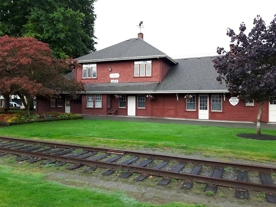 31630822_web1_230126-CCI-SarahColumn284-trainstation_1