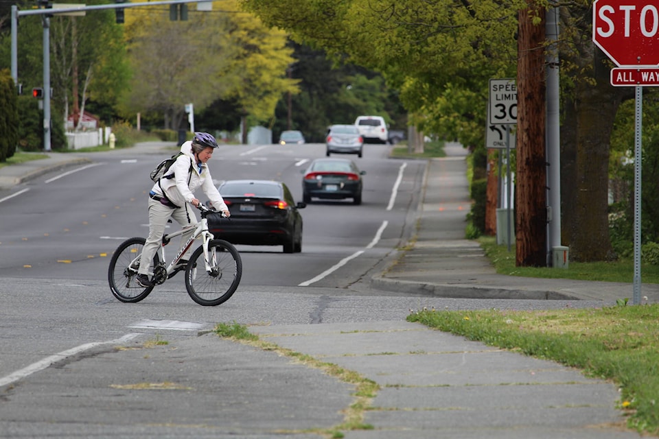 32348085_web1_cyclist