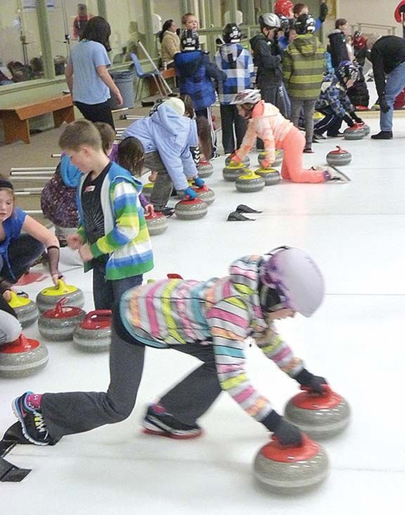 16310cranbrookdailykids_curling_web