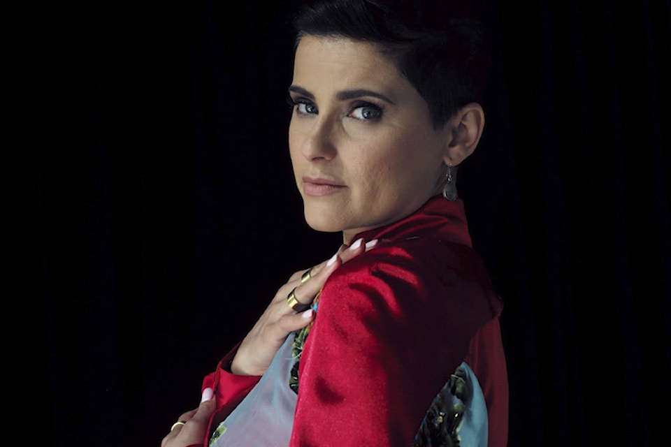 web1_20170329-UWN-Nelly-Furtado