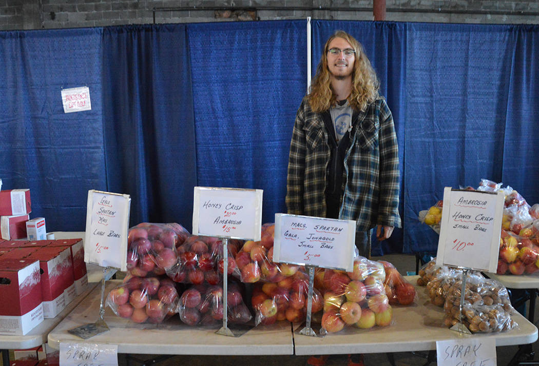 9536922_web1_2-indoor-market