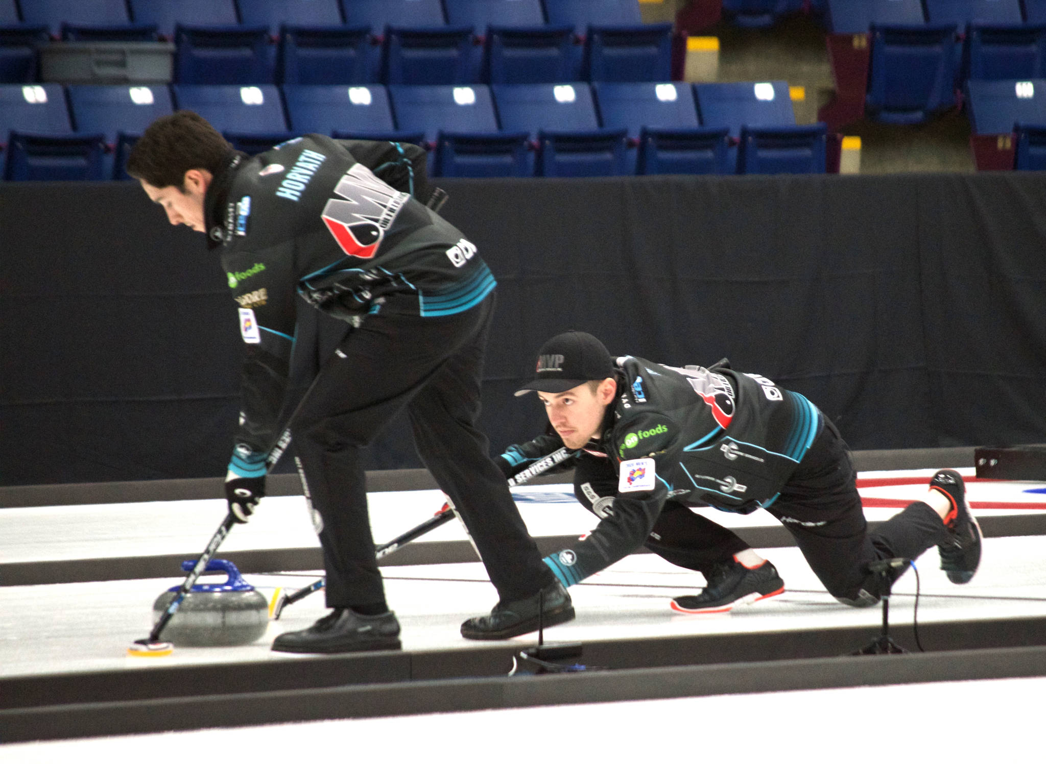 20390335_web1_200204-CDT-Mens-Curling-Final-COTTER_7