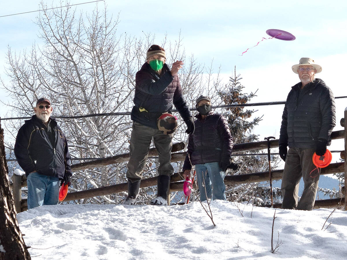 26442735_web1_210914-CDT-disc-golf-clinic-2_1