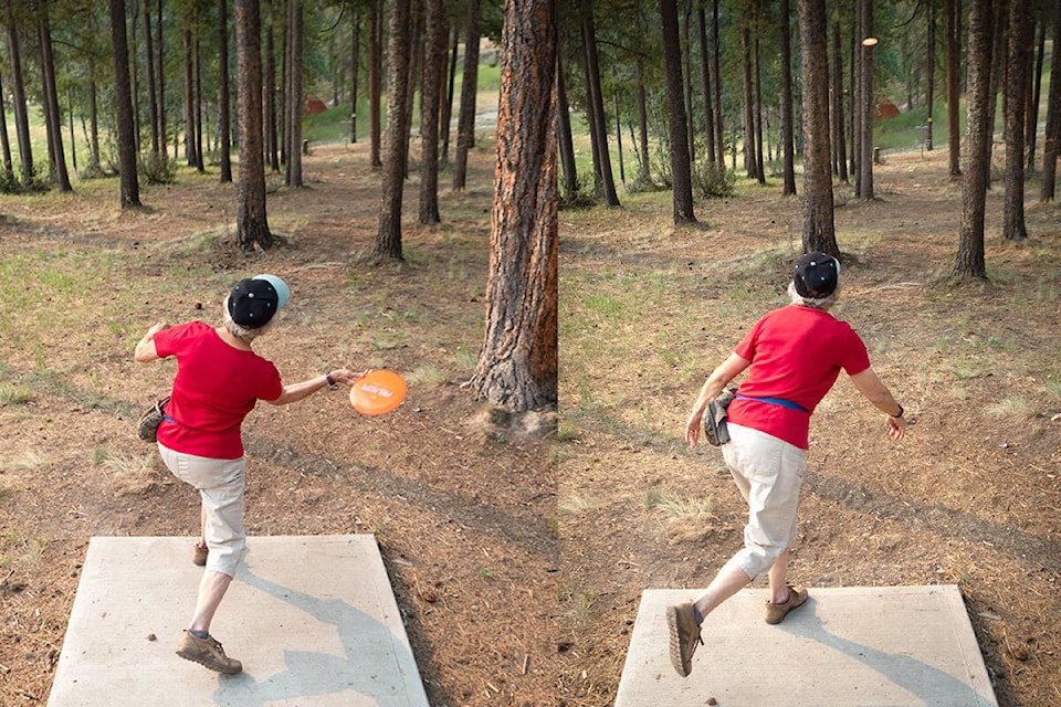 26442735_web1_copy_210914-CDT-disc-golf-clinic-1_1