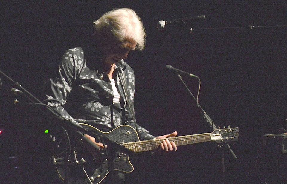 30164172_web1_220825-CDT-tom-cochrane-1_1